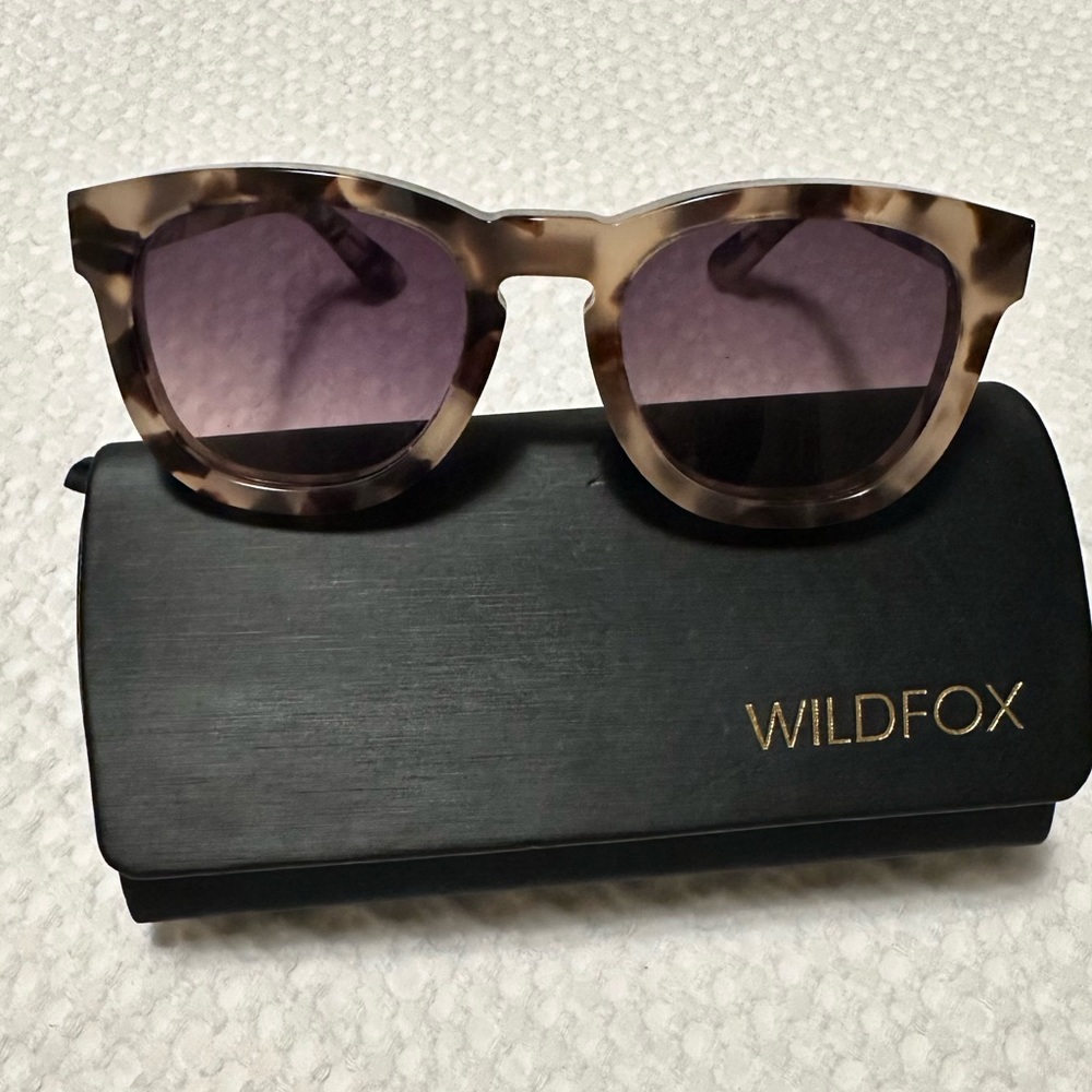 Wildfox Classic Fox sunglasses